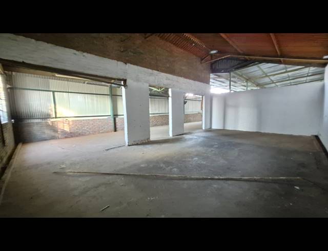 1,149M² FACTORY TO LET IN ANDERBOLT